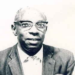 Titus Lwebandiza